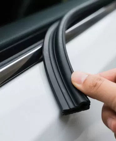 Sealing strip